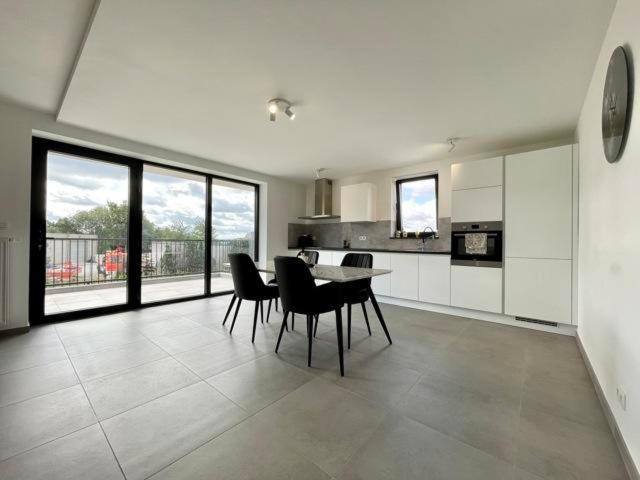 Magnifique Appartement Moderne Et Luxueux A Liege Seraing Exterior foto